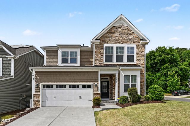 1015 Meadow Pond Drive, Durham, NC 27703