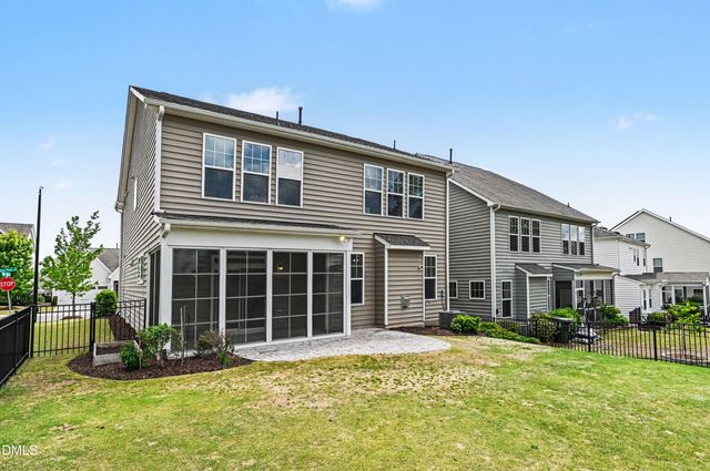 1015 Meadow Pond Drive, Durham, NC 27703