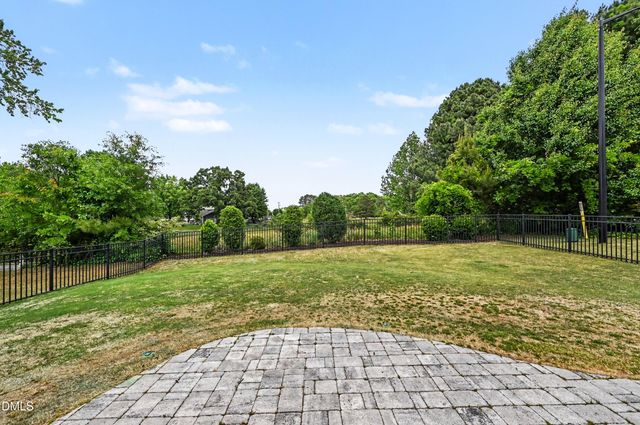 1015 Meadow Pond Drive, Durham, NC 27703