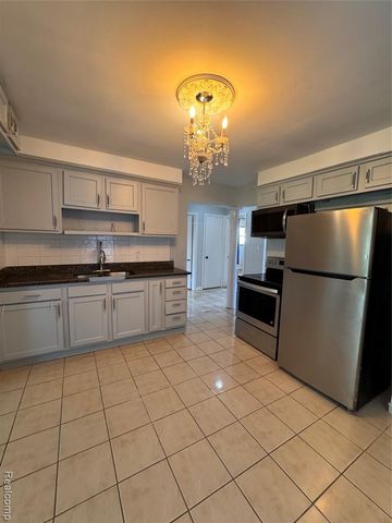 28025 Joan Street, Saint Clair Shores, MI 48081
