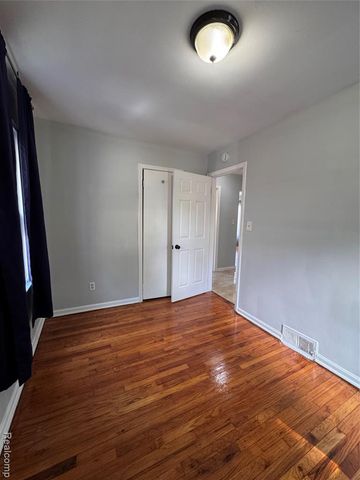 28025 Joan Street, Saint Clair Shores, MI 48081