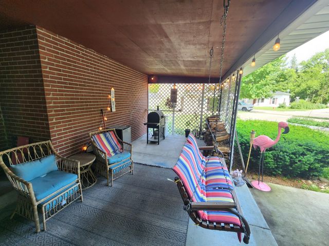 315 N Main Street, Allegan, MI 49010