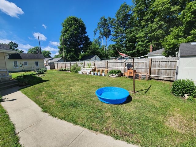 315 N Main Street, Allegan, MI 49010