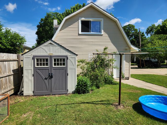 315 N Main Street, Allegan, MI 49010