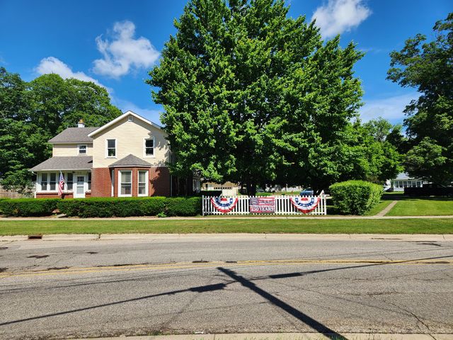 315 N Main Street, Allegan, MI 49010