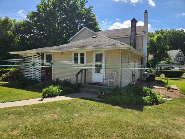 315 N Main Street, Allegan, MI 49010