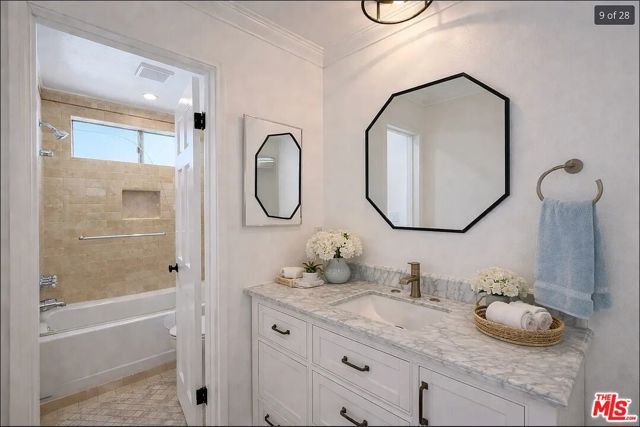 1141 19th Street 2, Santa Monica, CA 90403