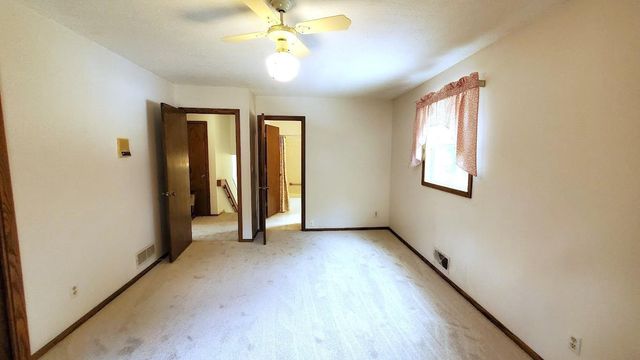 1880 Richal Drive, Woodbury, MN 55125