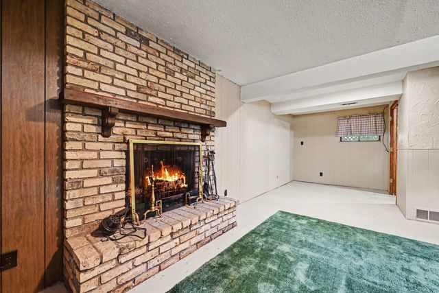 1880 Richal Drive, Woodbury, MN 55125