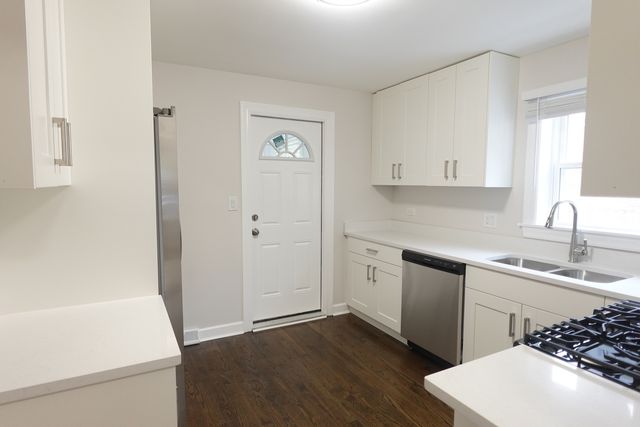 2941 N Natoma Avenue, Chicago, IL 60634