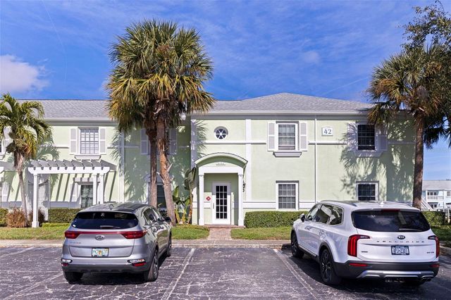 5152 SALMON DRIVE SE D, St Petersburg, FL 33705