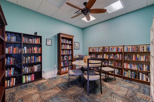 5152 SALMON DRIVE SE D, St Petersburg, FL 33705