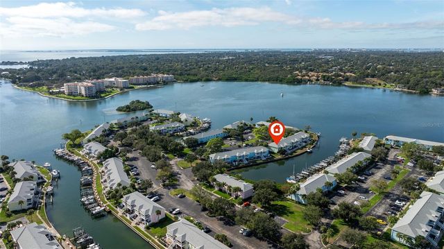 5152 SALMON DRIVE SE D, St Petersburg, FL 33705