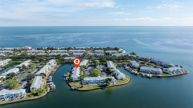 5152 SALMON DRIVE SE D, St Petersburg, FL 33705