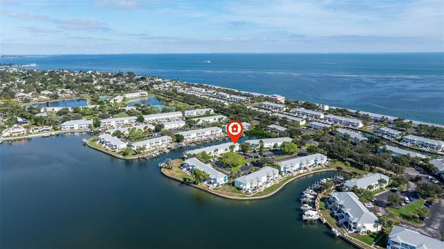 5152 SALMON DRIVE SE D, St Petersburg, FL 33705