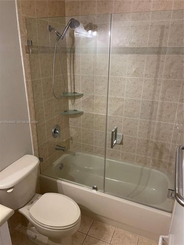 15431 SW 39th Ter, Miami, FL 33185