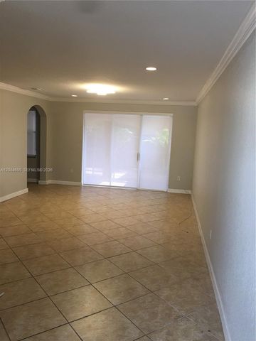 15431 SW 39th Ter, Miami, FL 33185