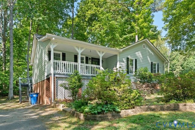 7161 Velvet Antler Dr, Midlothian, VA 23112