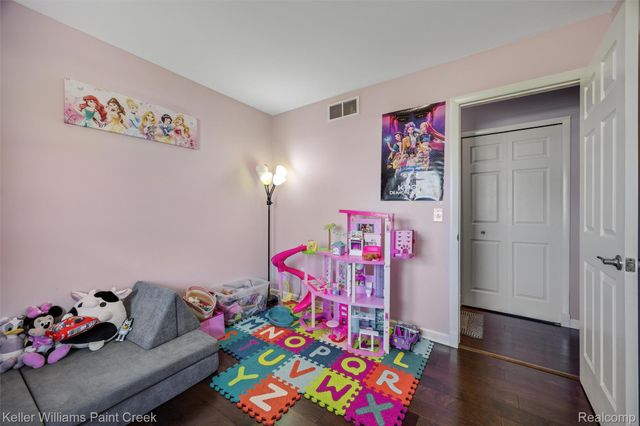 32644 Conrad Street, Chesterfield Township, MI 48047