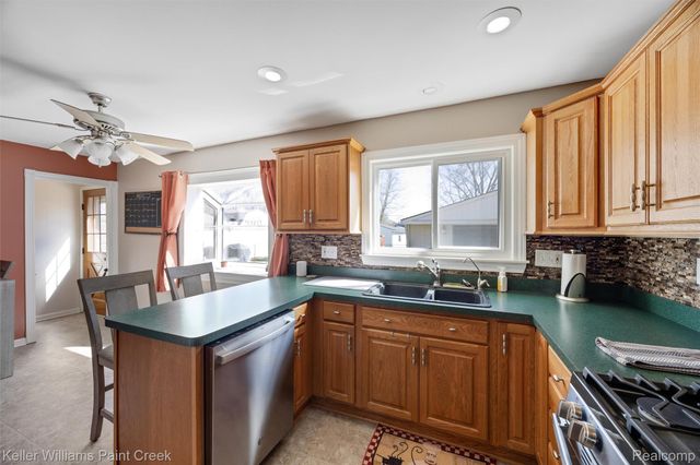 32644 Conrad Street, Chesterfield Township, MI 48047