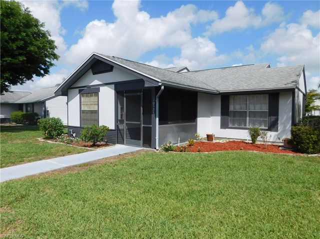 10525 Putnam CT, Lehigh Acres, FL 33936
