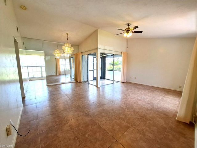 10525 Putnam CT, Lehigh Acres, FL 33936