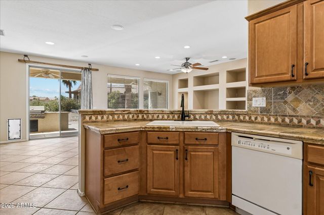 20900 N VISTA Trail, Surprise, AZ 85387