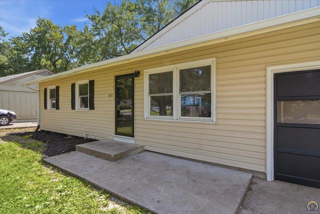 3837 SE Humboldt ST, Topeka, KS 66609