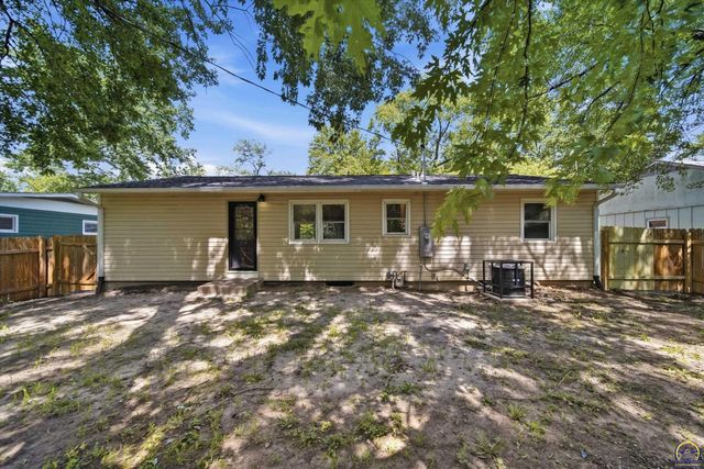 3837 SE Humboldt ST, Topeka, KS 66609