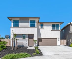 3049 N Dudley Street, Visalia, CA 93291