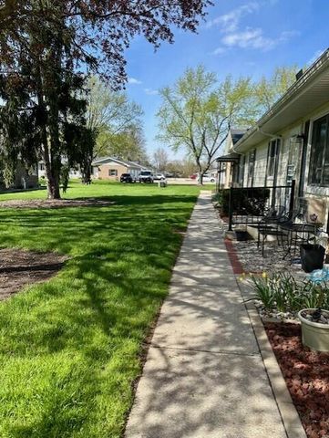 649 Blue Ash Drive Se 117, City Of Kentwood, MI 49548