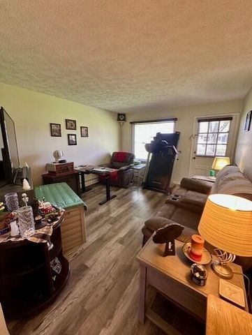 649 Blue Ash Drive Se 117, City Of Kentwood, MI 49548