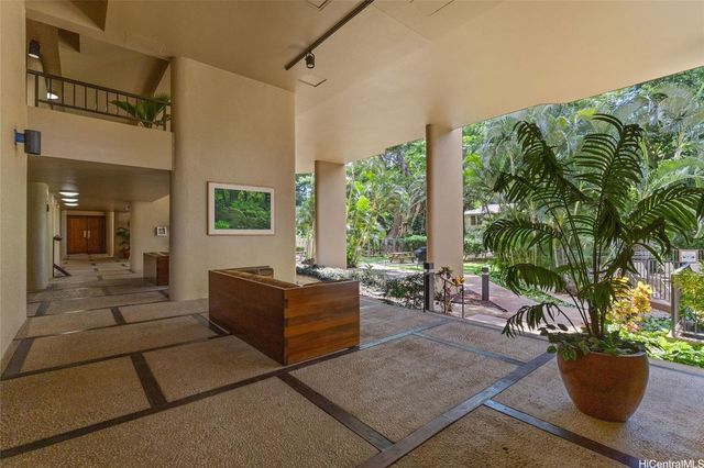 55 S Judd Street 1603, Honolulu, HI 96817