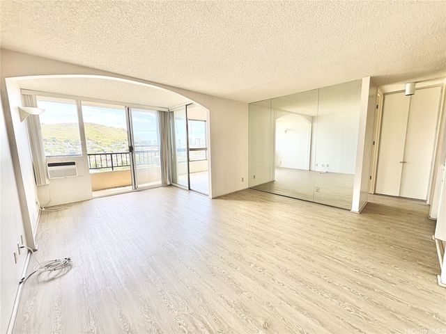 55 S Judd Street 1603, Honolulu, HI 96817
