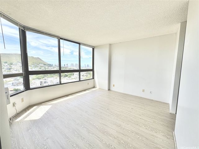 55 S Judd Street 1603, Honolulu, HI 96817