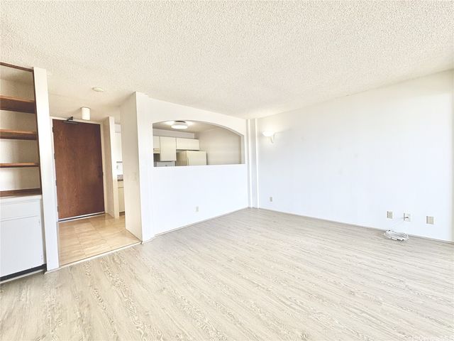 55 S Judd Street 1603, Honolulu, HI 96817