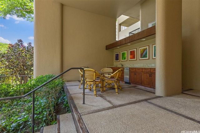 55 S Judd Street 1603, Honolulu, HI 96817