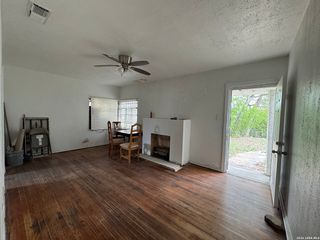 560 W Lynwood, San Antonio, TX 78212