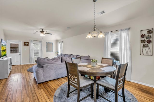 28614 Lockeridge Farms Drive, Spring, TX 77386