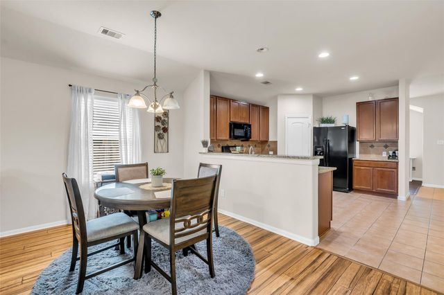 28614 Lockeridge Farms Drive, Spring, TX 77386