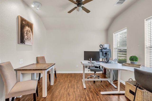 28614 Lockeridge Farms Drive, Spring, TX 77386