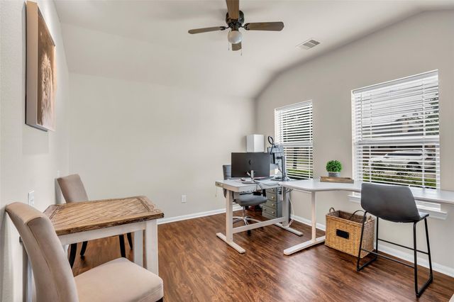 28614 Lockeridge Farms Drive, Spring, TX 77386