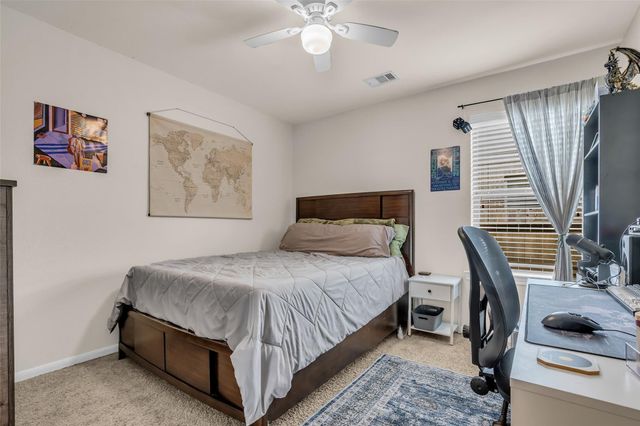 28614 Lockeridge Farms Drive, Spring, TX 77386