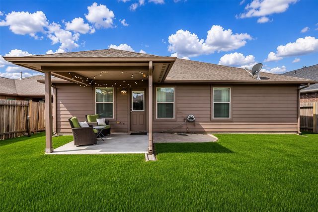 28614 Lockeridge Farms Drive, Spring, TX 77386