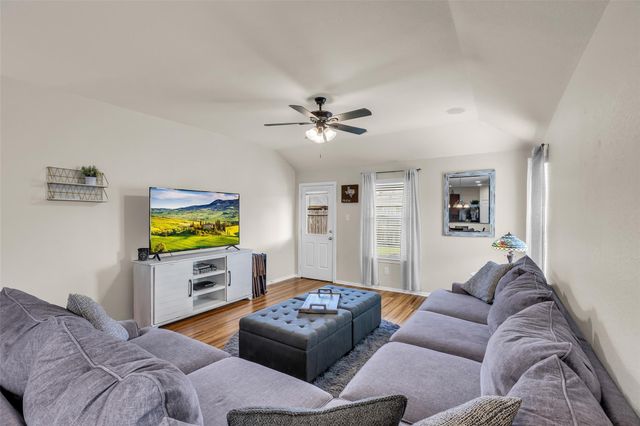 28614 Lockeridge Farms Drive, Spring, TX 77386