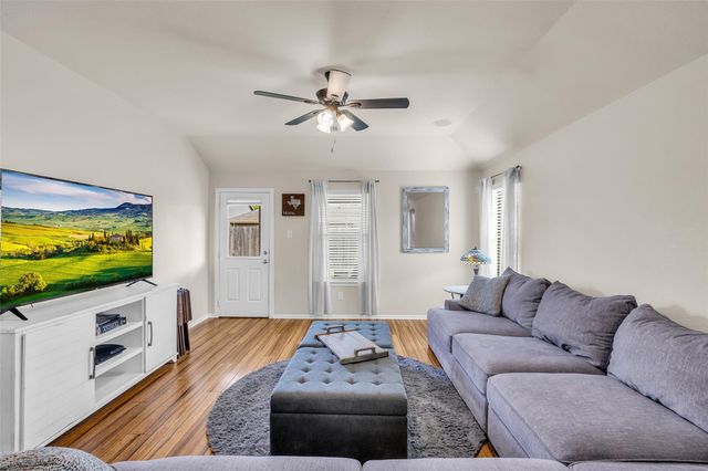 28614 Lockeridge Farms Drive, Spring, TX 77386