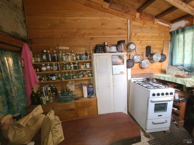 25428 Mendocino Pass Rd, Covelo, CA 95428