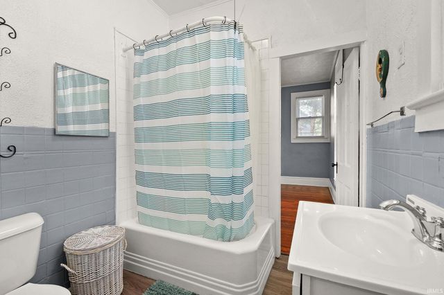 1712 Illinois Street, Fort Wayne, IN 46808