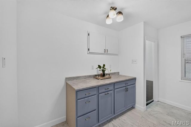 528 Ruthland Drive, St Louis, MO 63125