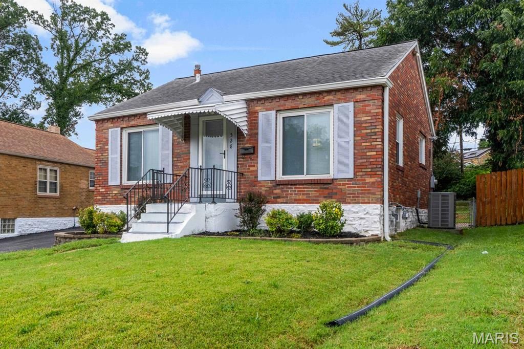 528 Ruthland Drive, St Louis, MO 63125